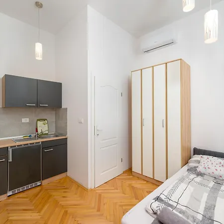 Tiho & Nena Lejlighed Pula