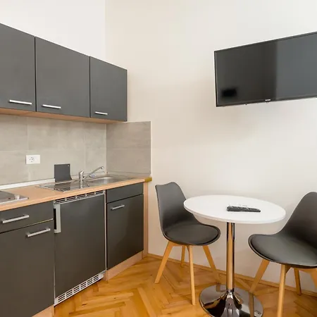 Appartement Tiho & Nena Pula