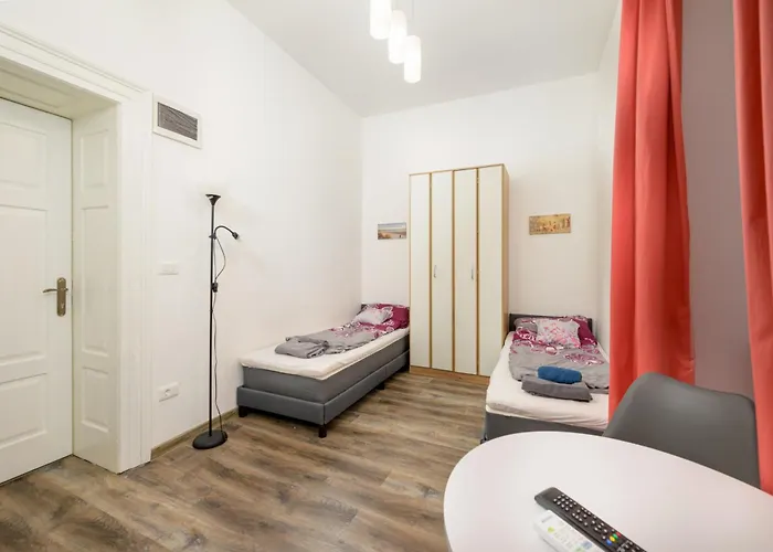 Tiho & Nena Lejlighed *